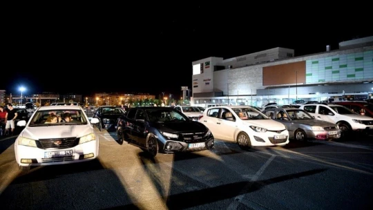 Arabada Türk sanat müziği konseri