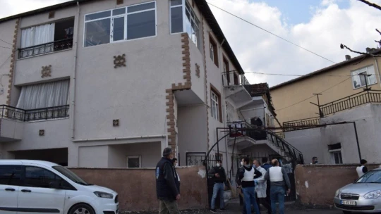 Aranan şüpheli, polise ateşle karşılık verdi