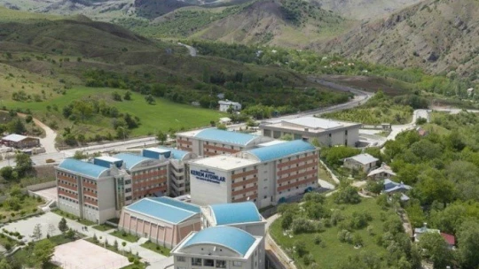 Arapgir'deki Kerem Aydınlar Fen Lisesi yeni öğrencilerini bekliyor