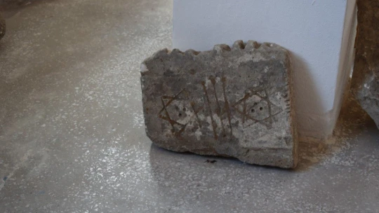 Arapgir halkı, tarihi mezar taşlarına gözü gibi bakıyor