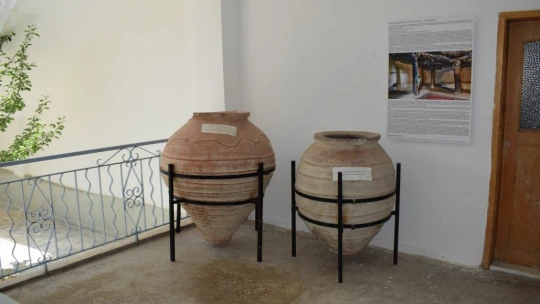 Arapgir halkı, tarihi mezar taşlarına gözü gibi bakıyor