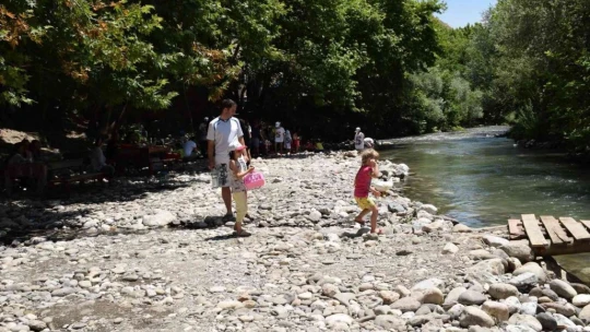 Arapgir Kozluk Çayı 3 ayda 50 bin ziyaretçiyi ağırladı