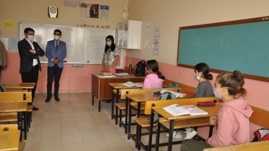 Arguvan'da okullarda Covid-19 denetimi