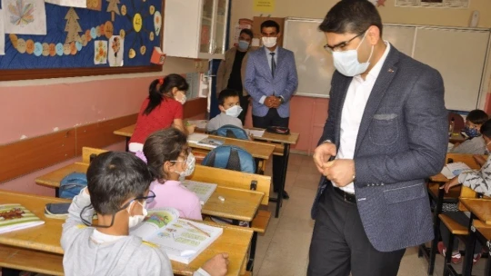 Arguvan'da okullarda Covid-19 denetimi