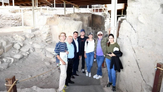 Arslantepe ve müzeleri gezen Gazetecilerden Malatya'ya övgü