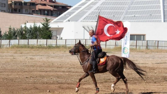 Atlı Cirit gösterisi büyük ilgi gördü