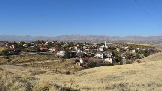 Aydınlar Mahallesi sakinleri Yeşilyurt'a bağlanmak istiyor