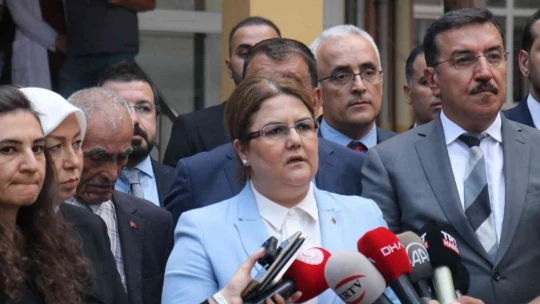 Bakan Derya Yanık, Malatya'da Huzurevi'ni ziyaret etti