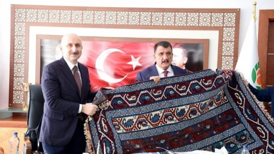 Bakan Karaismailoğlu'ndan Malatya Büyükşehir Belediyesi'ne ziyaret