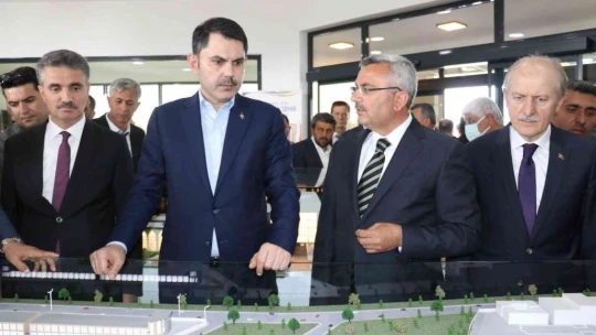 Bakan Kurum: 'Cumhuriyet tarihimizin en büyük deprem dönüşümünü başlattık'
