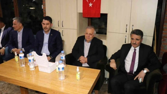 Bakan Kurum'dan şehit ailesine taziye ziyareti