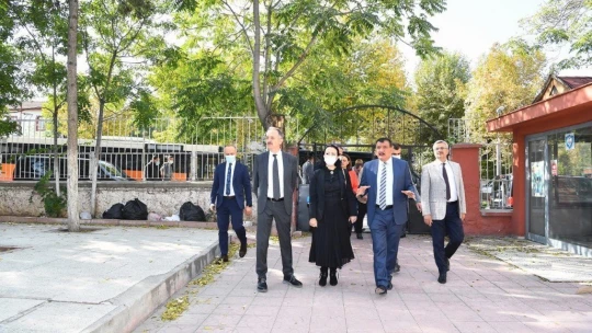 Bakanlık yetkilileri Malatya'da incelemelerde bulundu