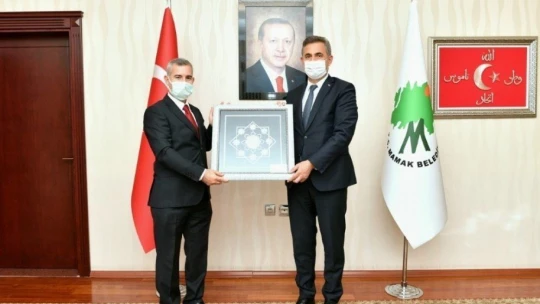 Başkan Çınar, Ankara'da ziyaretlerde bulundu