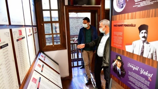 Başkan Çınar, Kanbay'ı tarihi konaklarda ağırladı