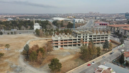 Başkan Çınar, kentsel dönüşüm alanını inceledi