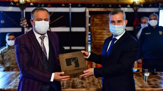 Başkan Çınar, muhtarları oba çadırında ağırladı