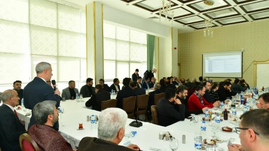 Başkan Çınar, siyasetçilerle istişare toplantısı yaptı