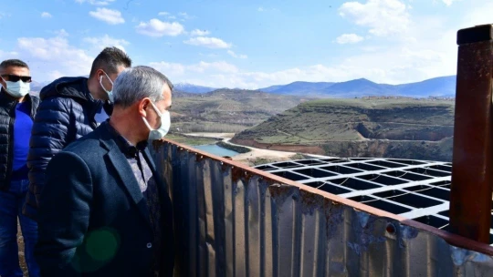 Başkan Çınar, yapımı süren seyir terasını inceledi