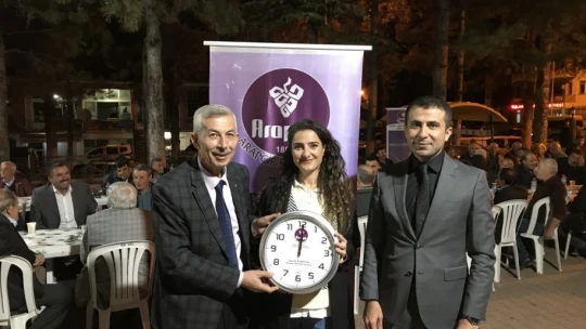 Başkan Cömertoğlu muhtarlarla iftarda buluştu