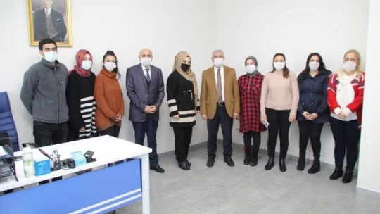 Başkan Güder, çağrı merkezine gelen talepleri dinledi