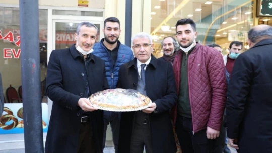 Başkan Güder'den esnaflara destek ziyareti