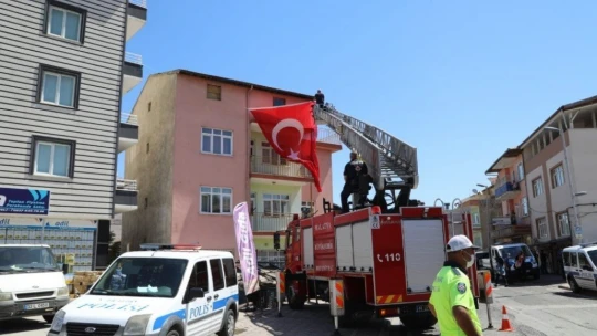 Başkan Güder'den şehit ailesine taziye ziyareti