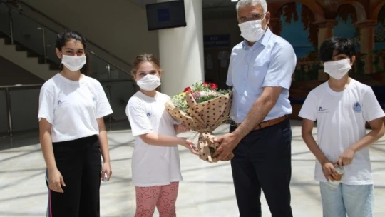 Başkan Güder'den Sosyal Yaşam Merkezi'ne övgü