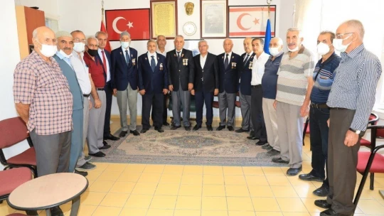Başkan Güder, gazilerle bir araya geldi