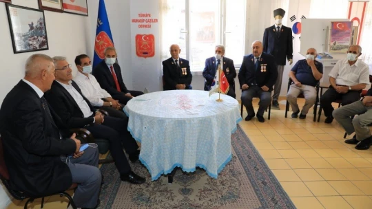 Başkan Güder, gazilerle bir araya geldi