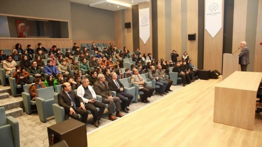 Başkan Güder, öğrencilerle söyleşi yaptı