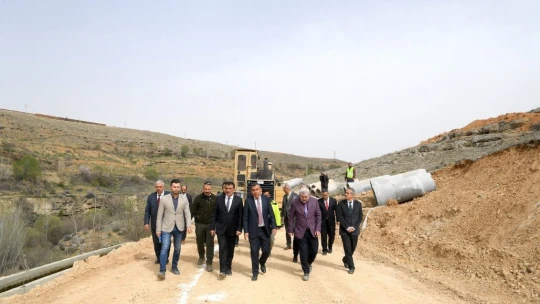 Başkan Gürkan, kanalizasyon batı kolektörü çalışmalarını inceledi