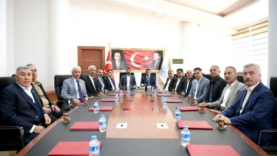 Başkan Gürkan MHP'li başkanlarla buluştu