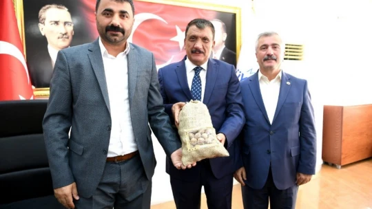 Başkan Gürkan MHP'li başkanlarla buluştu