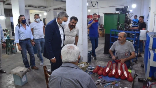 Sadıkoğlu: 'Küçük ölçekli firmaların büyümesinin önünü açtık'