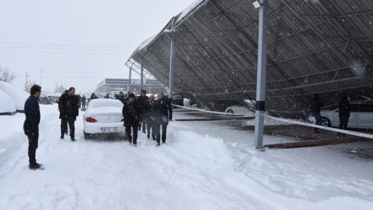 Başkan Sadıkoğlu'ndan, esnafa geçmiş olsun ziyareti