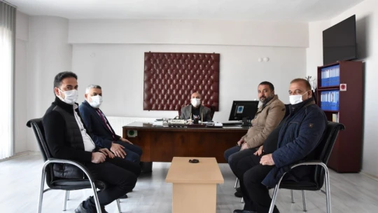 Başkan Sadıkoğlu sebze meyve komisyoncularının sorunlarını dinledi