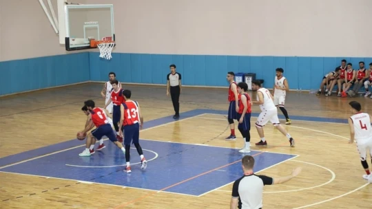 Basketbol'da kupalar sahibini buldu