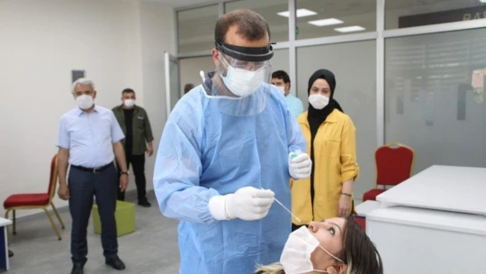 Battalgazi Belediyesi personeli covid-19 testi yaptırdı