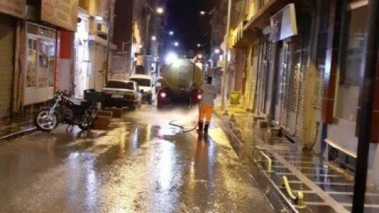 Battalgazi'de geceleri temizlik mesaisi