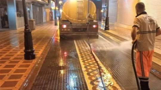 Battalgazi'de geceleri temizlik mesaisi