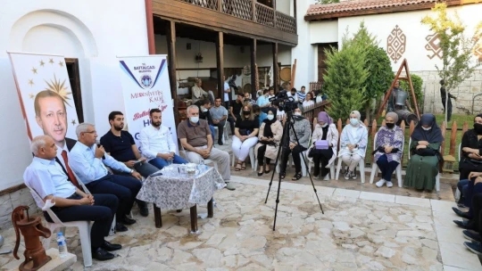 Başkan Güder gençlerin sorularını cevapladı
