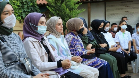 Başkan Güder gençlerin sorularını cevapladı
