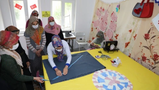 Battalgazi'de kadınlar meslek öğreniyor