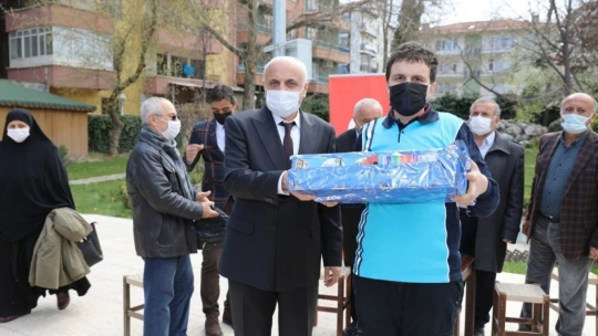 Battalgazi'de mavi balonlarla otizm farkındalığı