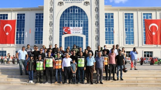 Battalgazi'de motosiklet kortejli Zafer Bayramı kutlaması