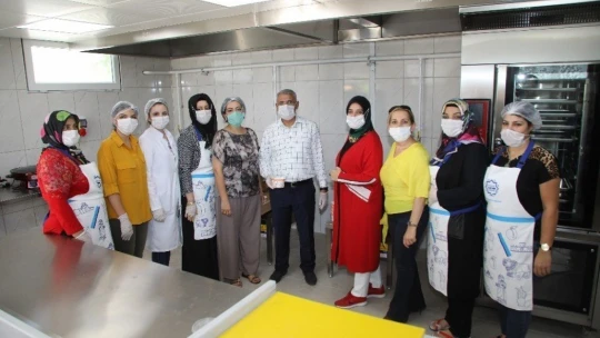 Battalgazi'de tedbirli aşure ikramı