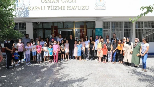 Battalgazi'deki yüzme kursu yoğun ilgi görüyor