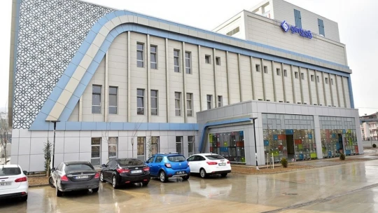 Battalgazi Devlet Hastanesi'nde iç dekorasyon sürüyor