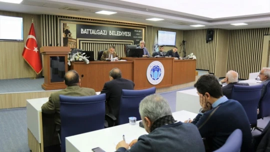 Belediye meclisinde 8 madde görüşüldü