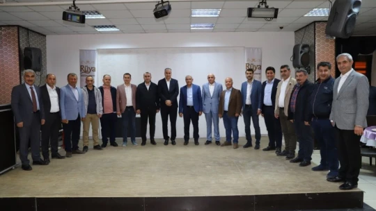 Belediye personeli iftarda buluştu